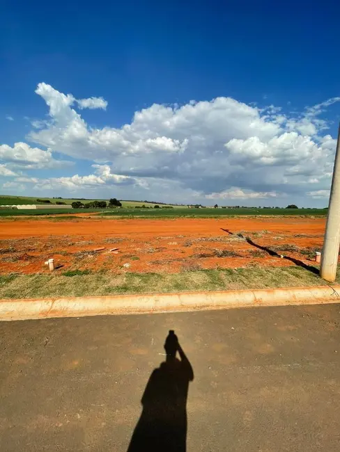 Foto 1 de Terreno / Lote à venda, 175m2 em Elias Fausto - SP