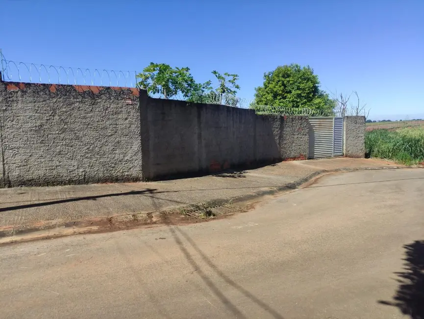 Chácara à venda, 1044m2 em Elias Fausto - SP - imagem 1 Foto 1 de Chácara à venda, 1044m2 em Elias Fausto - SP