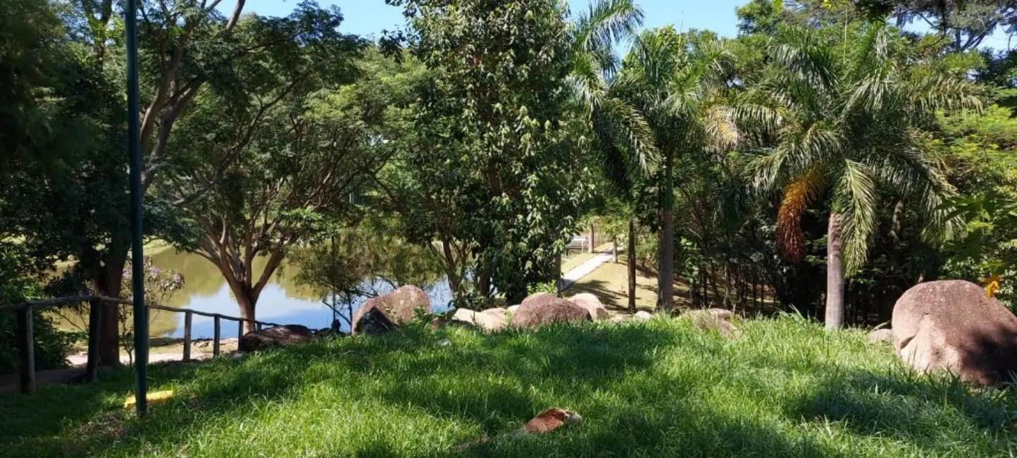 Foto 1 de Terreno / Lote à venda, 850m2 em Itupeva - SP