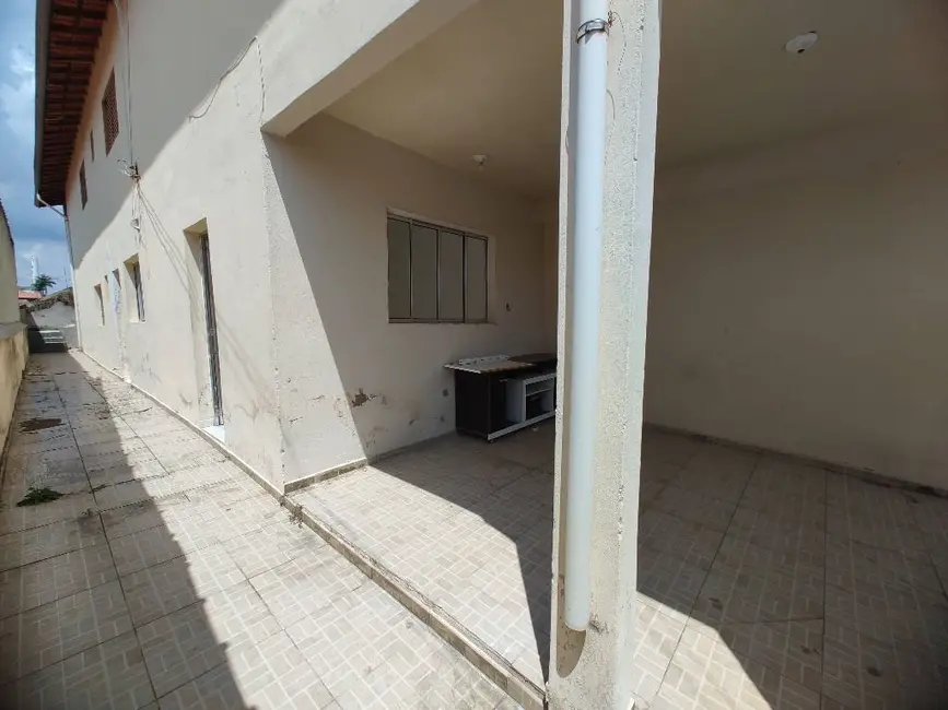 Casa com 4 quartos à venda e para alugar, 150m2 em Itupeva - SP - imagem 2 Foto 2 de Casa com 4 quartos à venda e para alugar, 150m2 em Itupeva - SP