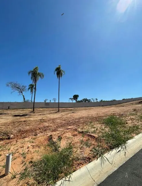 Foto 1 de Terreno / Lote à venda, 360m2 em Itupeva - SP