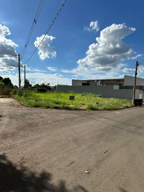 Foto 3 de Terreno / Lote à venda, 430m2 em Elias Fausto - SP