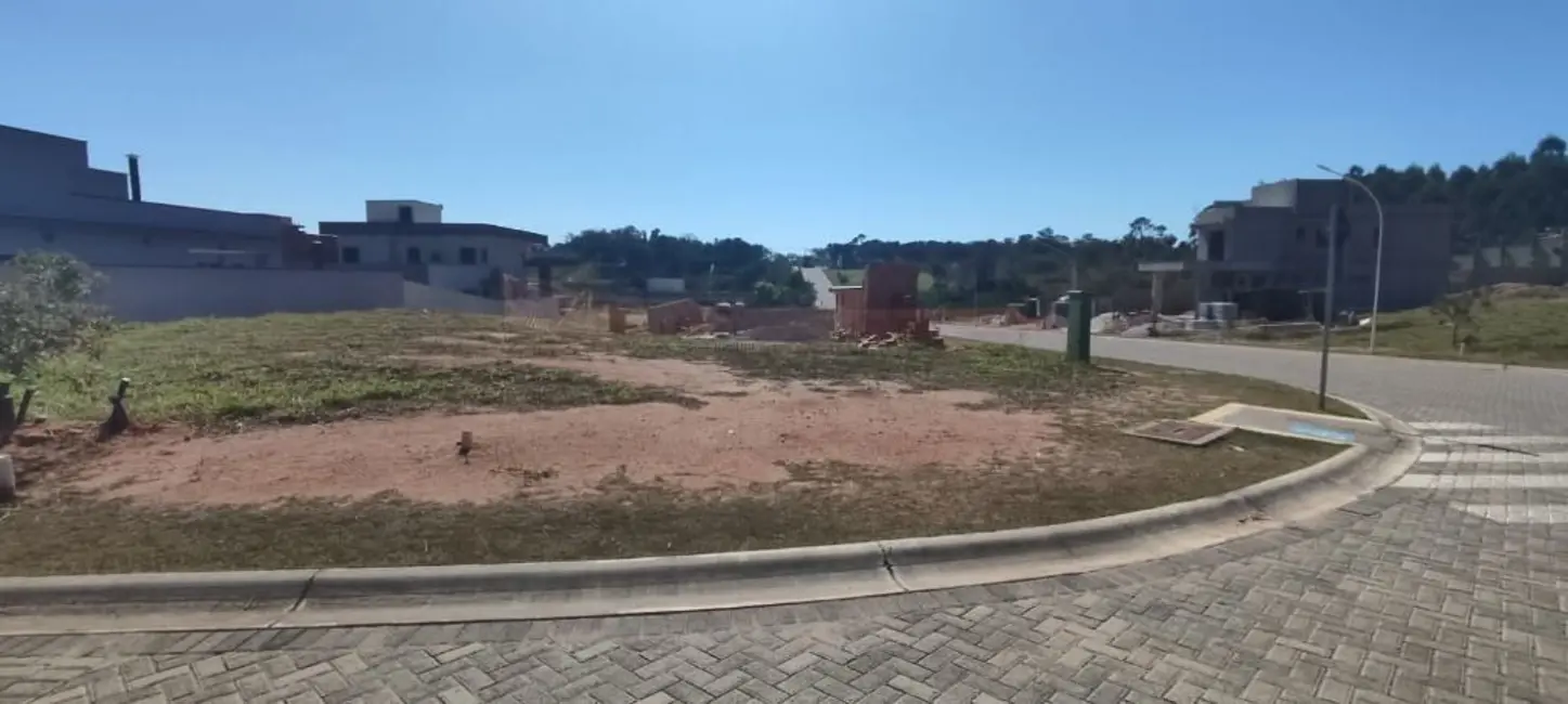 Foto 1 de Terreno / Lote à venda, 372m2 em Itupeva - SP