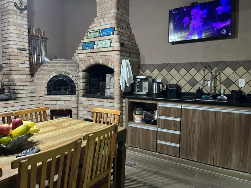 Casa com 3 quartos à venda, 250m2 em Itupeva - SP - imagem 5 Foto 5 de Casa com 3 quartos à venda, 250m2 em Itupeva - SP