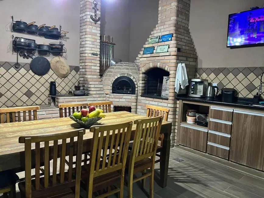 Casa com 3 quartos à venda, 250m2 em Itupeva - SP - imagem 4 Foto 4 de Casa com 3 quartos à venda, 250m2 em Itupeva - SP