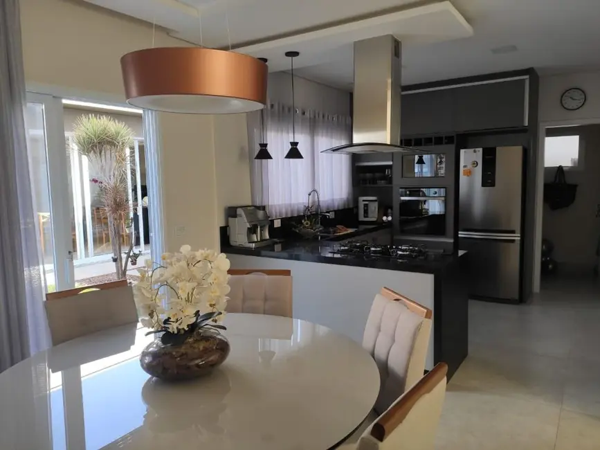 Foto 1 de Casa de Condomínio com 3 quartos à venda, 300m2 em Itupeva - SP