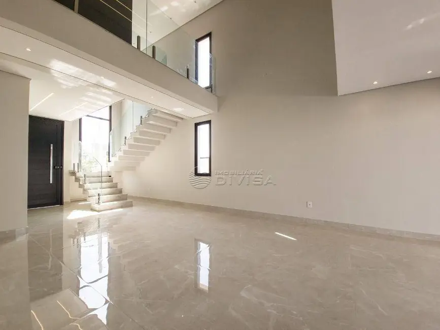 Casa de Condomínio com 3 quartos à venda, 300m2 em Itupeva - SP - imagem 5 Foto 5 de Casa de Condomínio com 3 quartos à venda, 300m2 em Itupeva - SP