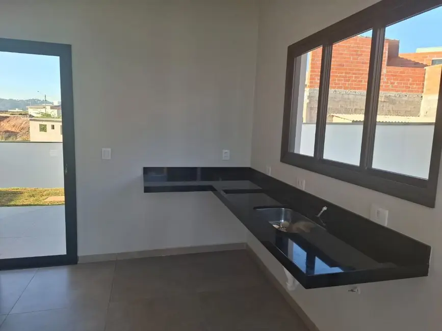Casa com 3 quartos à venda, 316m2 em Itupeva - SP - imagem 3 Foto 3 de Casa com 3 quartos à venda, 316m2 em Itupeva - SP