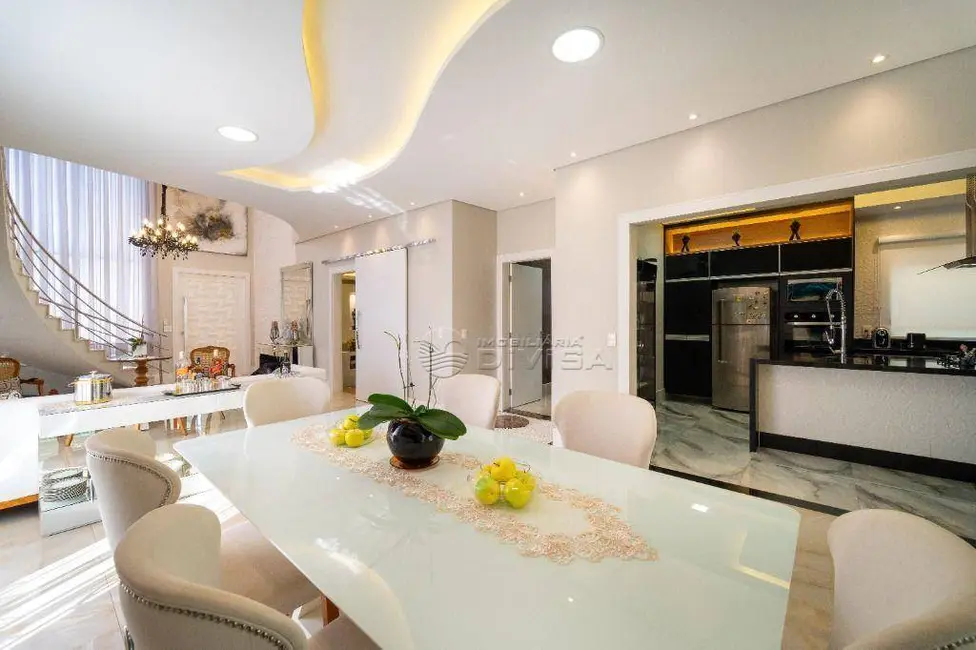 Foto 1 de Casa de Condomínio com 3 quartos à venda, 487m2 em Louveira - SP