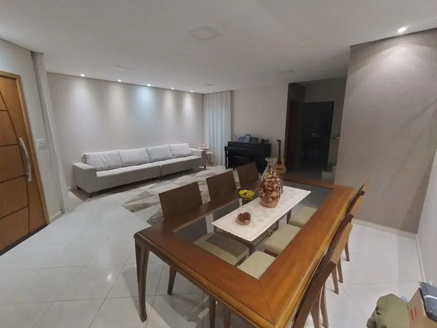 Casa com 3 quartos à venda, 125m2 em Jundiai - SP - imagem 4 Foto 4 de Casa com 3 quartos à venda, 125m2 em Jundiai - SP