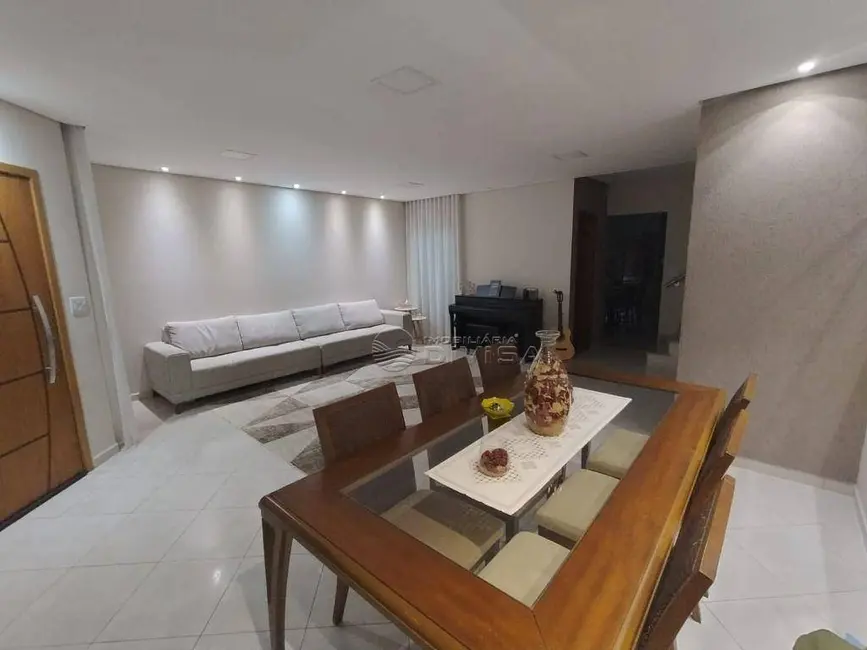 Foto 2 de Casa com 3 quartos à venda, 125m2 em Jundiai - SP