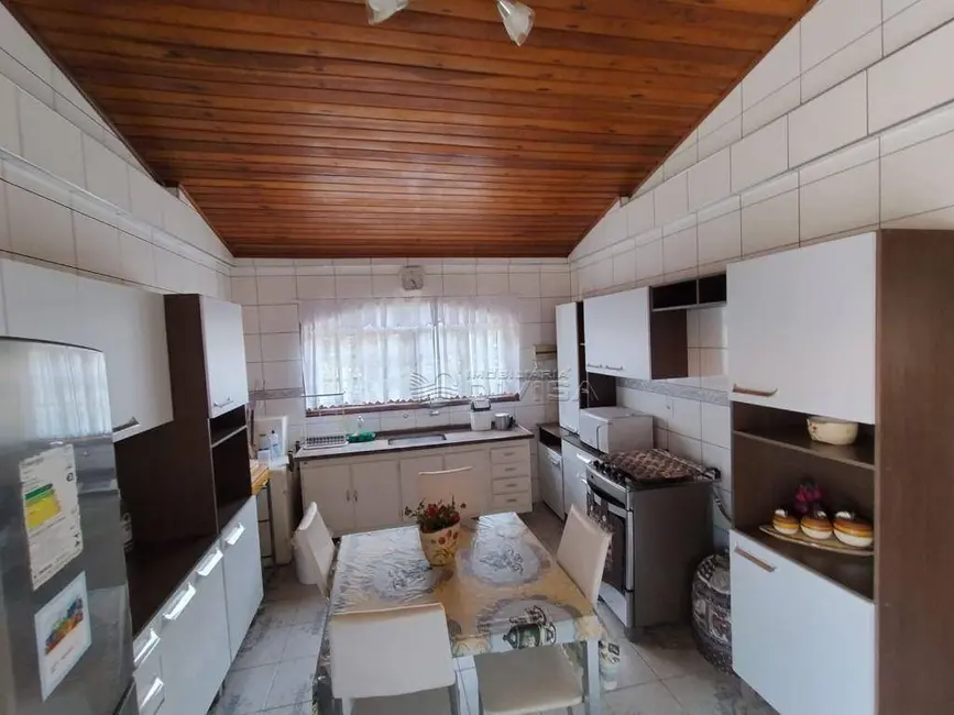 Chácara com 4 quartos à venda, 1500m2 em Itupeva - SP - imagem 5 Foto 5 de Chácara com 4 quartos à venda, 1500m2 em Itupeva - SP