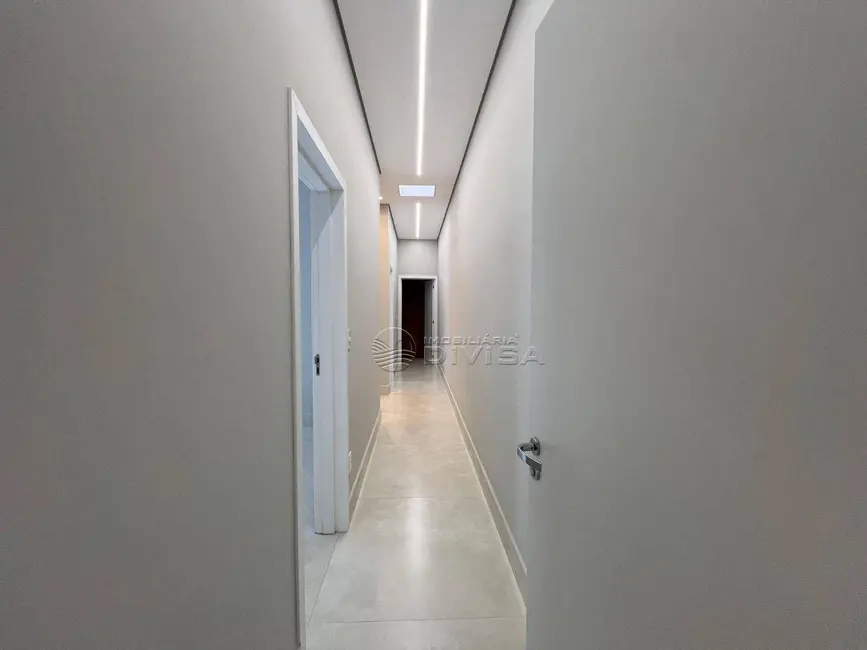 Foto 8 de Casa de Condomínio com 3 quartos à venda, 200m2 em Jardim Bréscia, Indaiatuba - SP