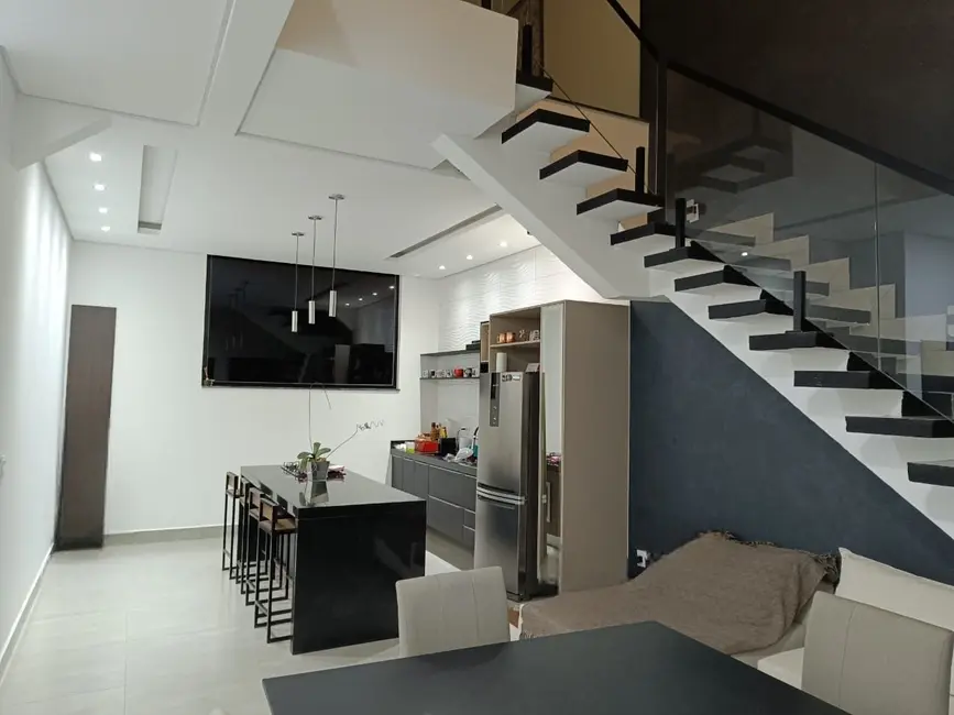 Foto 3 de Casa de Condomínio com 1 quarto à venda, 208m2 em Indaiatuba - SP