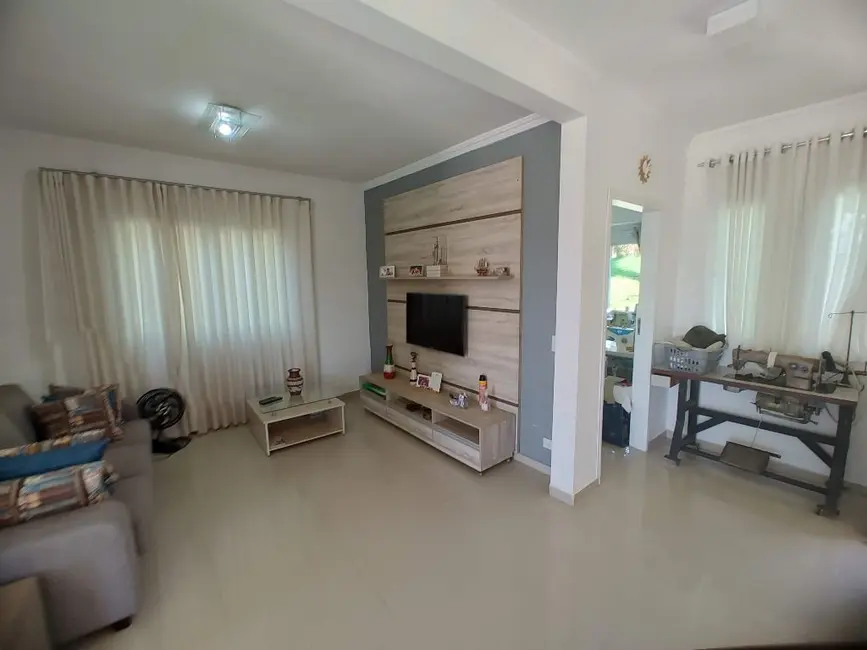 Chácara com 4 quartos à venda, 980m2 em Itupeva - SP - imagem 6 Foto 6 de Chácara com 4 quartos à venda, 980m2 em Itupeva - SP