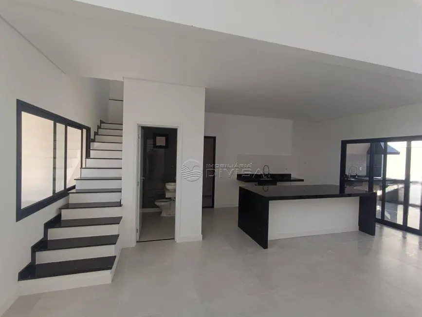 Foto 2 de Casa à venda, 279m2 em Indaiatuba - SP