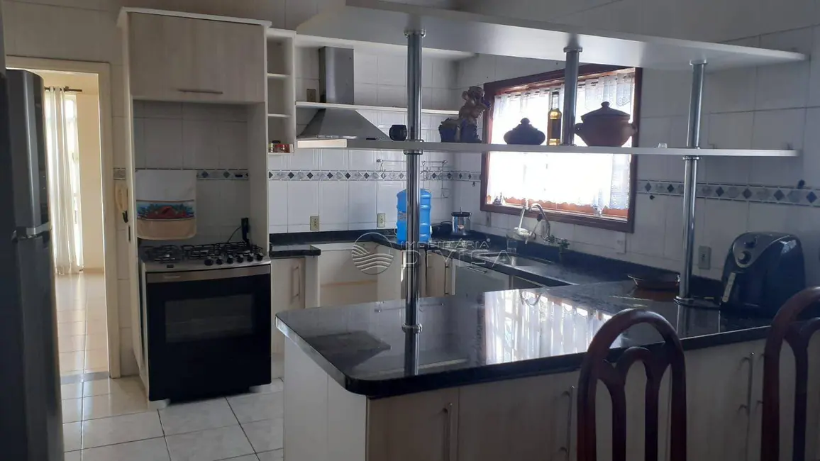 Foto 2 de Casa com 3 quartos à venda, 386m2 em Jardim Regina, Indaiatuba - SP