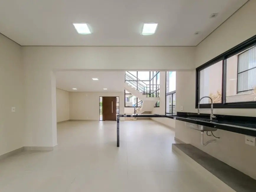 Casa de Condomínio com 3 quartos à venda, 372m2 em Itupeva - SP - imagem 5 Foto 5 de Casa de Condomínio com 3 quartos à venda, 372m2 em Itupeva - SP