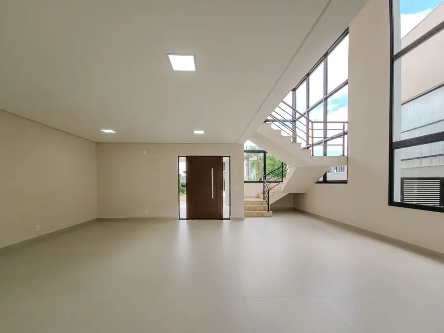 Casa de Condomínio com 3 quartos à venda, 372m2 em Itupeva - SP - imagem 4 Foto 4 de Casa de Condomínio com 3 quartos à venda, 372m2 em Itupeva - SP