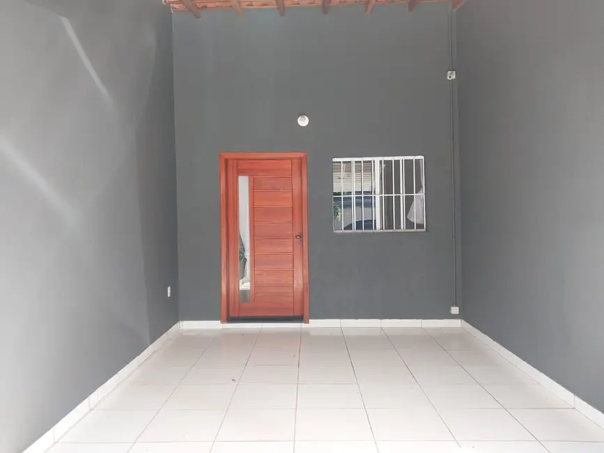 Foto 2 de Casa com 3 quartos à venda, 200m2 em Elias Fausto - SP