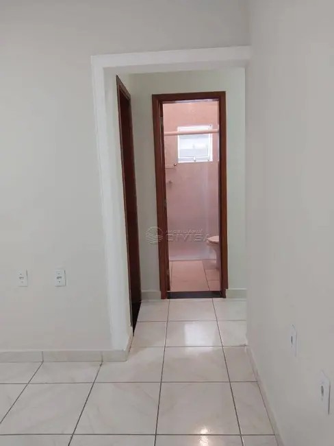 Casa com 3 quartos à venda, 200m2 em Elias Fausto - SP - imagem 6 Foto 6 de Casa com 3 quartos à venda, 200m2 em Elias Fausto - SP