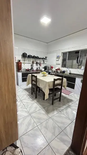 Foto 3 de Casa com 4 quartos à venda, 125m2 em Cabreuva - SP