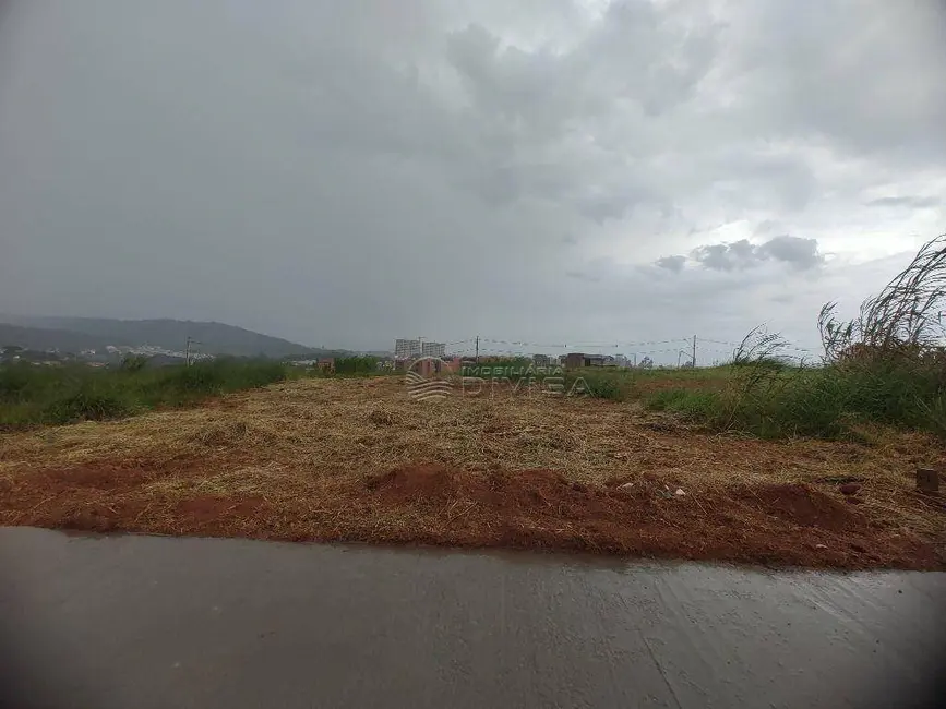 Foto 1 de Terreno / Lote à venda, 259m2 em Itupeva - SP