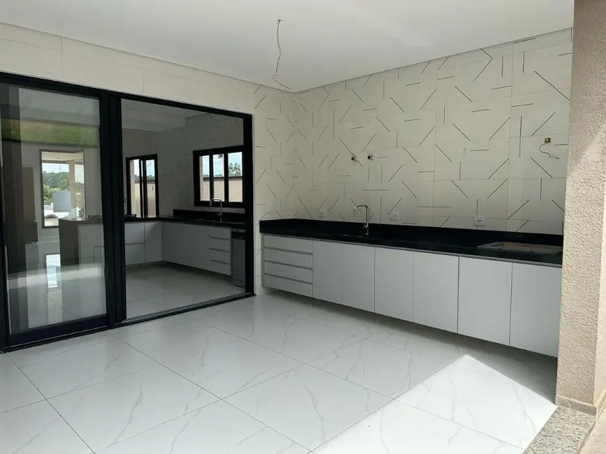 Foto 9 de Casa de Condomínio com 3 quartos à venda e para alugar, 300m2 em Itupeva - SP