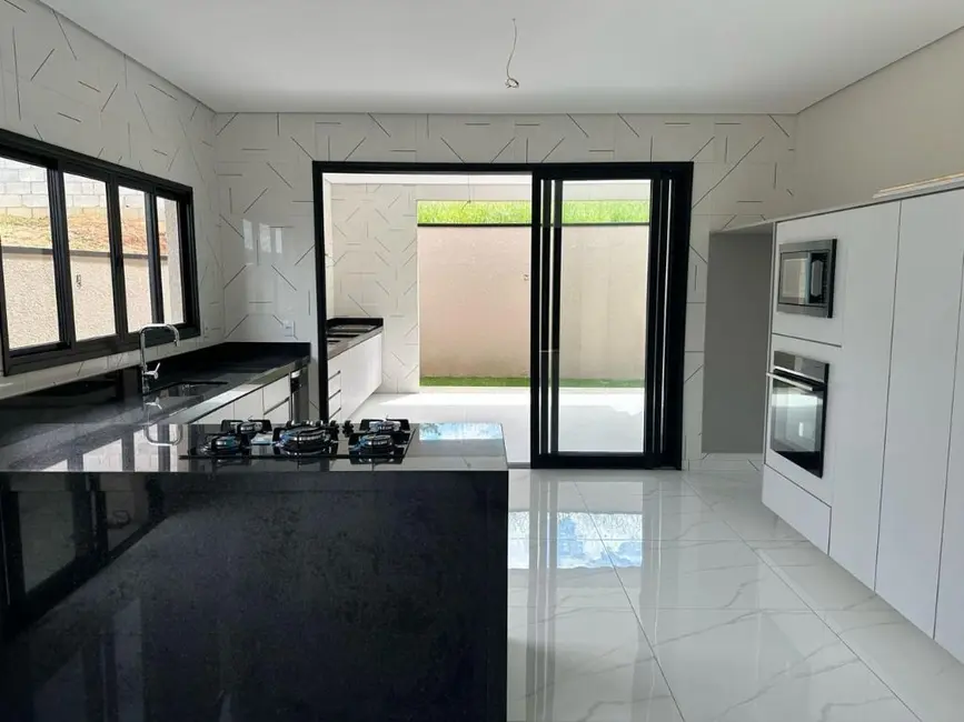 Foto 6 de Casa de Condomínio com 3 quartos à venda e para alugar, 300m2 em Itupeva - SP