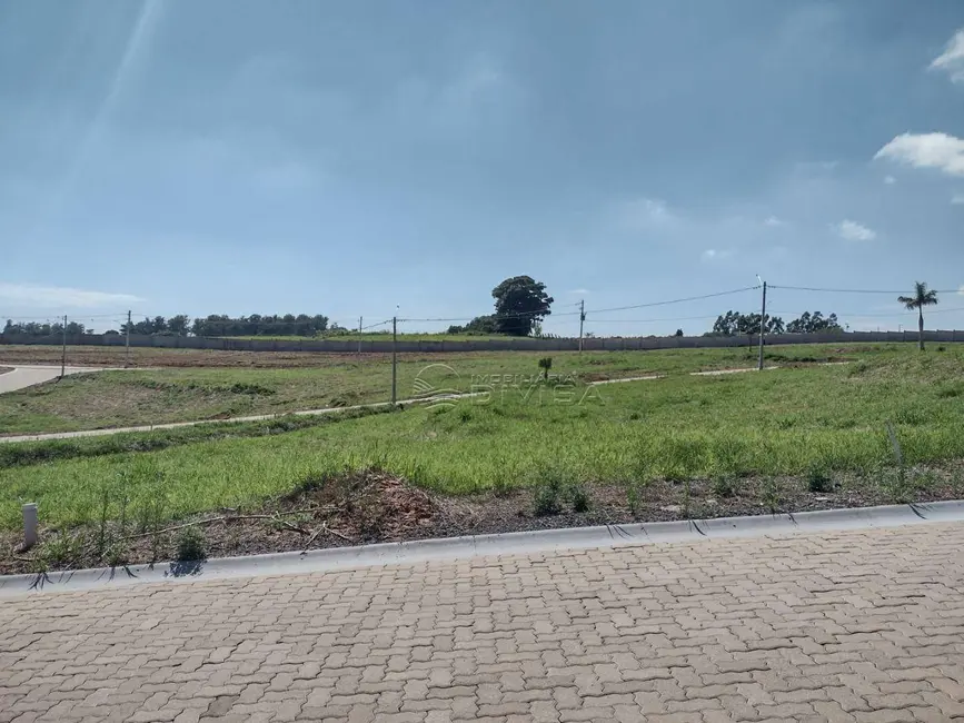 Foto 1 de Terreno / Lote à venda, 250m2 em Elias Fausto - SP