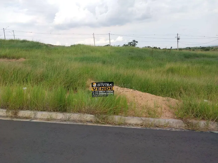 Foto 1 de Terreno / Lote à venda, 175m2 em Elias Fausto - SP