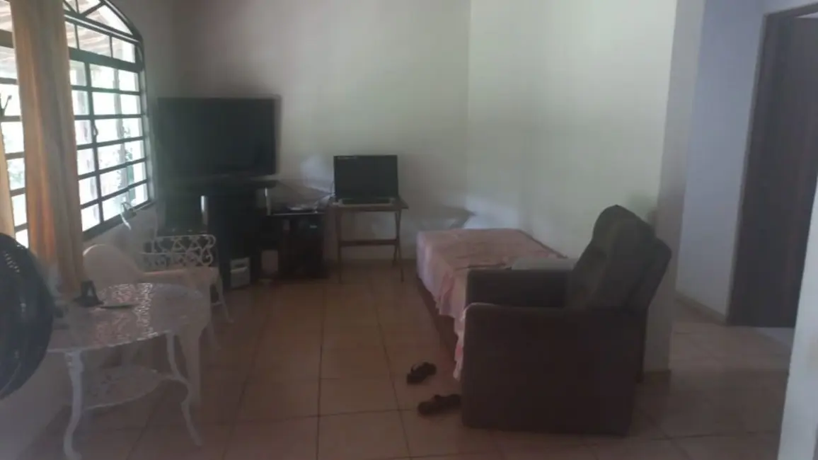 Foto 2 de Casa de Condomínio com 3 quartos para alugar, 1000m2 em Parque Amarylis, Itupeva - SP