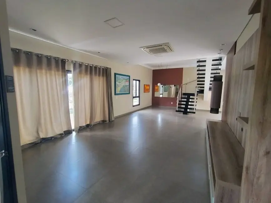 Chácara com 4 quartos à venda, 1073m2 em Itupeva - SP - imagem 3 Foto 3 de Chácara com 4 quartos à venda, 1073m2 em Itupeva - SP