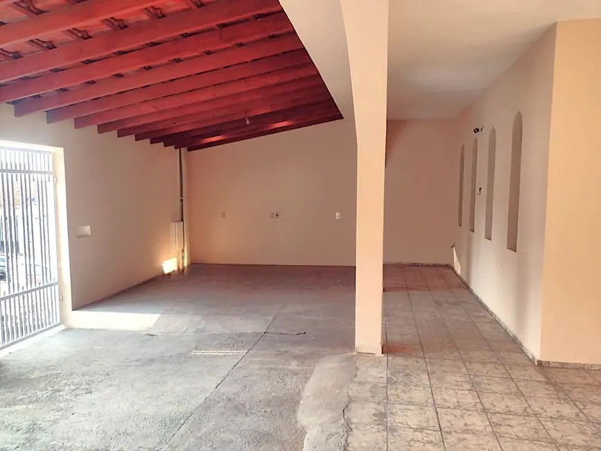 Casa com 3 quartos à venda, 378m2 em Elias Fausto - SP - imagem 7 Foto 7 de Casa com 3 quartos à venda, 378m2 em Elias Fausto - SP