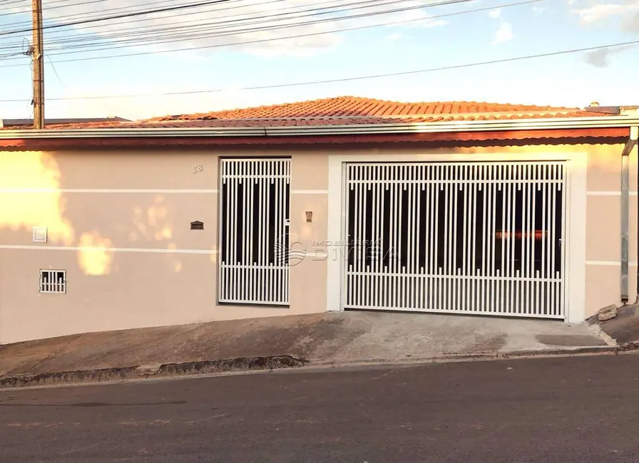 Casa com 3 quartos à venda, 378m2 em Elias Fausto - SP - imagem 1 Foto 1 de Casa com 3 quartos à venda, 378m2 em Elias Fausto - SP