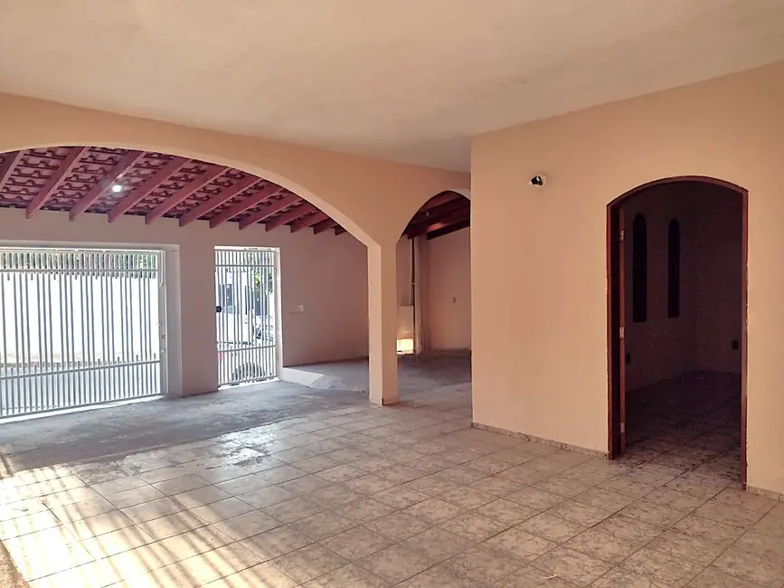 Casa com 3 quartos à venda, 378m2 em Elias Fausto - SP - imagem 9 Foto 9 de Casa com 3 quartos à venda, 378m2 em Elias Fausto - SP