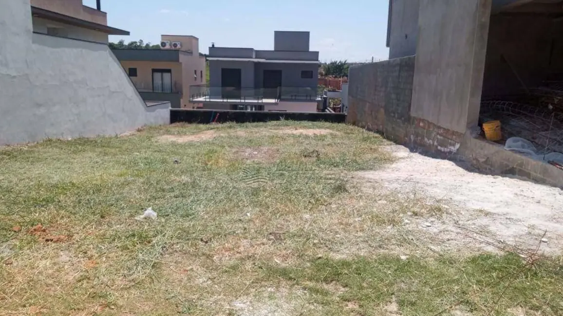 Foto 1 de Terreno / Lote à venda, 300m2 em Itupeva - SP