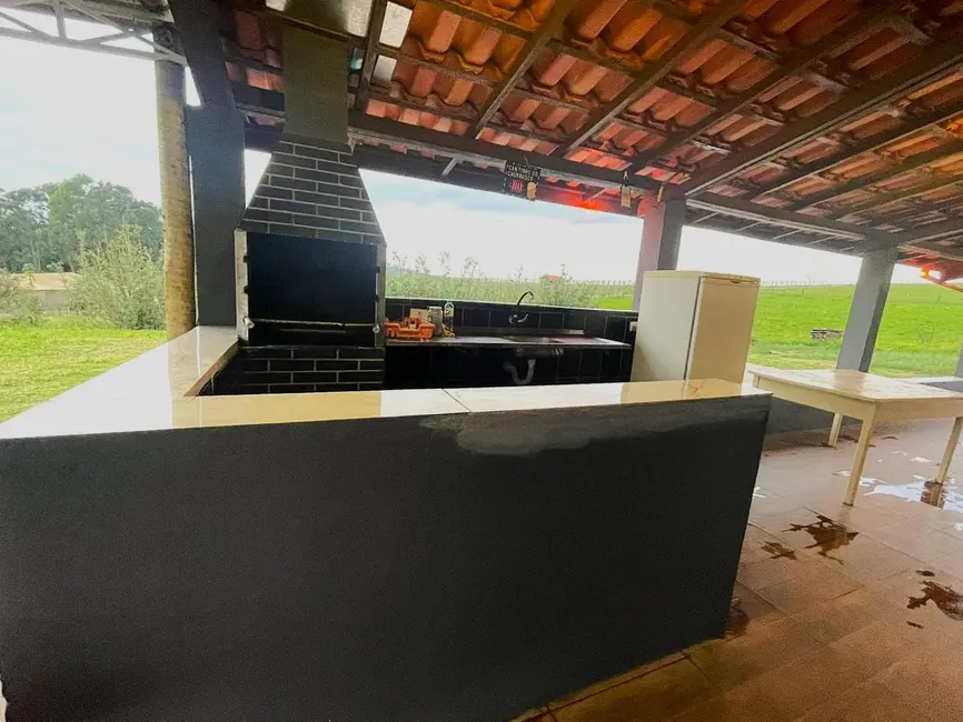 Foto 1 de Chácara com 2 quartos para alugar, 1000m2 em Elias Fausto - SP