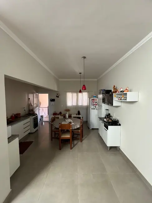 Foto 8 de Casa com 3 quartos à venda, 257m2 em Elias Fausto - SP