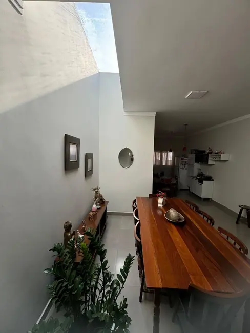 Foto 6 de Casa com 3 quartos à venda, 257m2 em Elias Fausto - SP