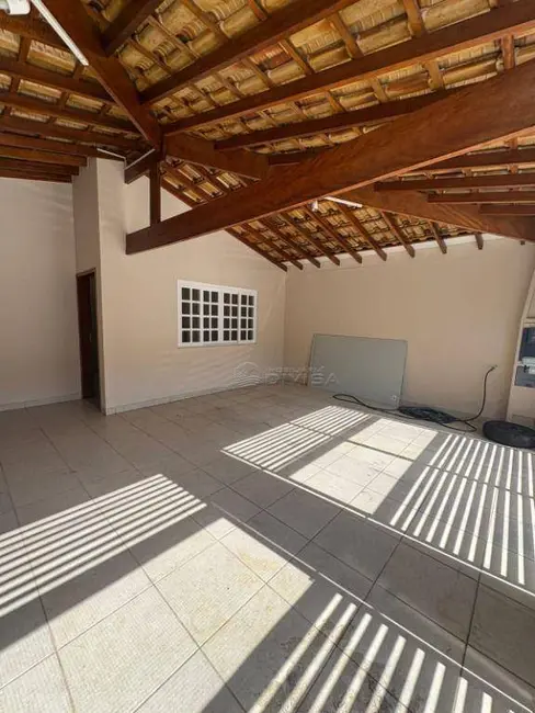 Foto 1 de Sobrado com 3 quartos à venda, 200m2 em Itupeva - SP