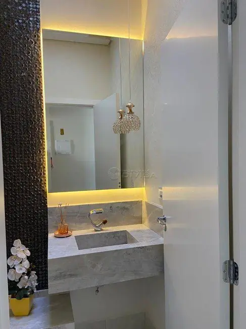 Foto 2 de Casa à venda, 362m2 em Jardim Residencial Maria Dulce, Indaiatuba - SP