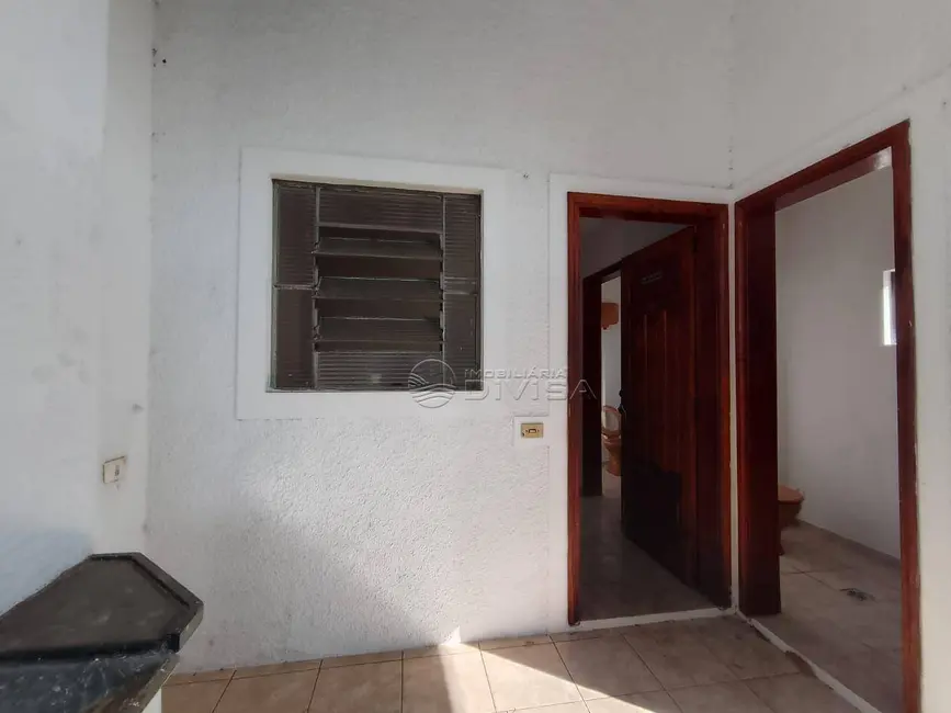 Foto 9 de Armazém / Galpão à venda, 1237m2 em Elias Fausto - SP