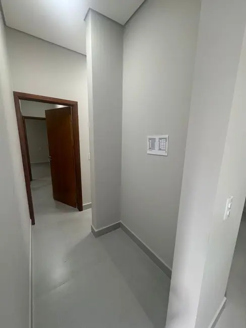 Foto 2 de Casa com 3 quartos à venda, 250m2 em Jardim Residencial Viena, Indaiatuba - SP