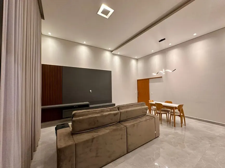 Foto 4 de Casa com 3 quartos à venda, 300m2 em Indaiatuba - SP