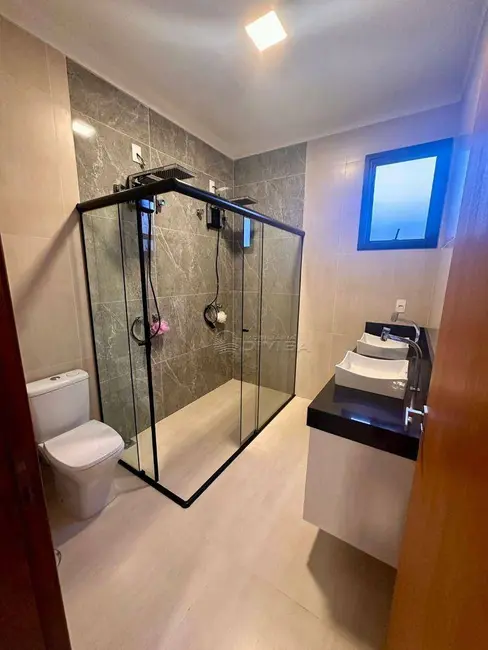 Foto 9 de Casa com 3 quartos à venda, 300m2 em Indaiatuba - SP