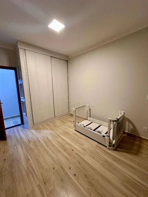 Foto 8 de Casa com 3 quartos à venda, 300m2 em Indaiatuba - SP