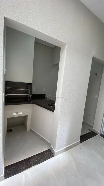Foto 2 de Casa com 3 quartos à venda, 150m2 em Indaiatuba - SP