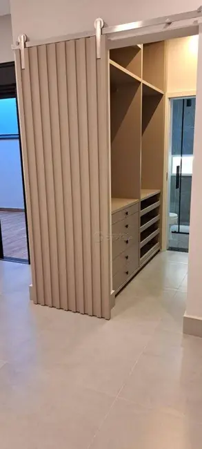 Foto 2 de Casa com 3 quartos à venda, 202m2 em Indaiatuba - SP