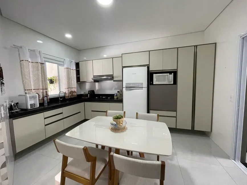 Foto 5 de Casa com 3 quartos à venda, 150m2 em Indaiatuba - SP